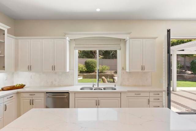 7062 Crystalline DR, Carlsbad, CA 92011