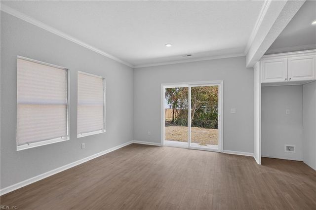 122 N Division ST, Suffolk, VA 23434
