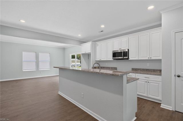 122 N Division ST, Suffolk, VA 23434