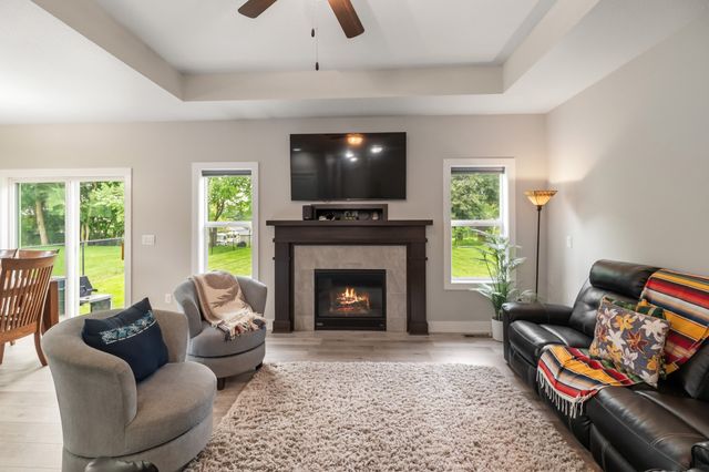 7260 NW 19th Street, Ankeny, IA 50023