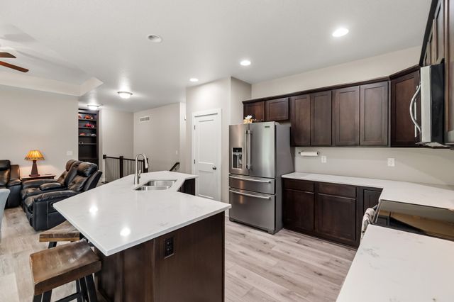 7260 NW 19th Street, Ankeny, IA 50023