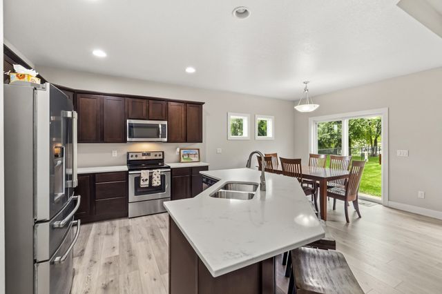 7260 NW 19th Street, Ankeny, IA 50023