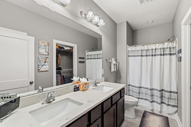 7260 NW 19th Street, Ankeny, IA 50023