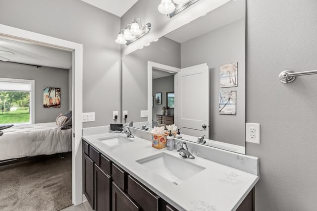 7260 NW 19th Street, Ankeny, IA 50023