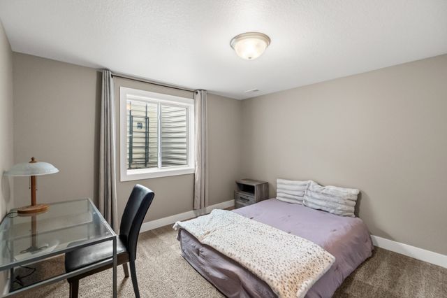 7260 NW 19th Street, Ankeny, IA 50023