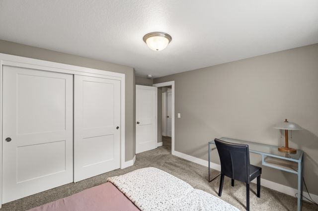 7260 NW 19th Street, Ankeny, IA 50023