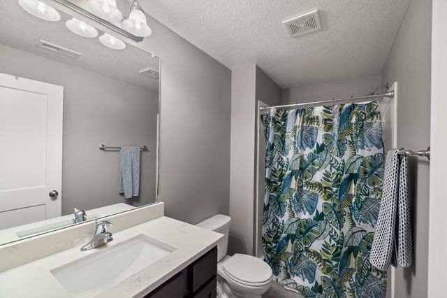 7260 NW 19th Street, Ankeny, IA 50023