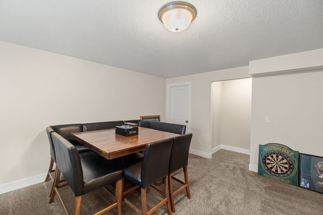 7260 NW 19th Street, Ankeny, IA 50023