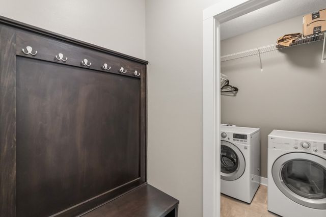 7260 NW 19th Street, Ankeny, IA 50023
