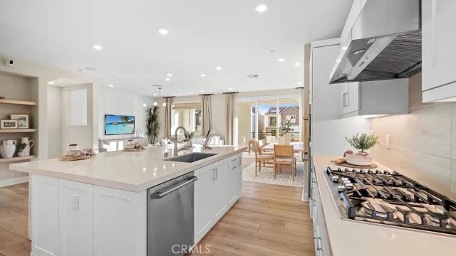 26733 Foliage Lane, Valencia, CA 91381