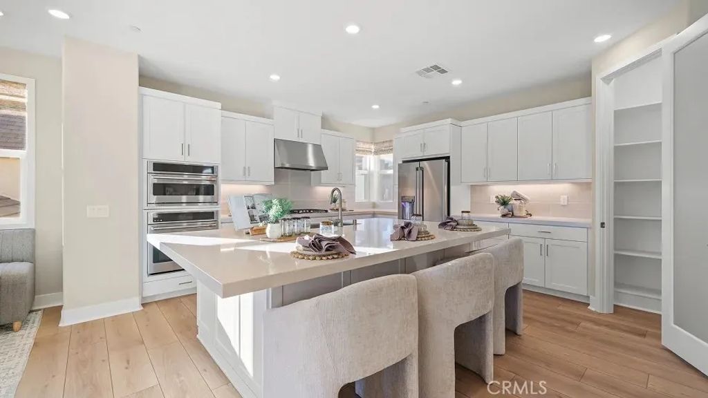 26733 Foliage Lane, Valencia, CA 91381