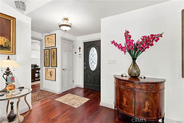 1221 N Lima Street, Burbank, CA 91505