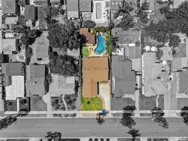 1221 N Lima Street, Burbank, CA 91505