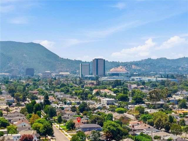 1221 N Lima Street, Burbank, CA 91505