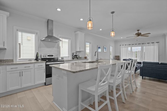 817 S Third Street S, Carolina Beach, NC 28428