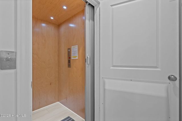 817 S Third Street S, Carolina Beach, NC 28428