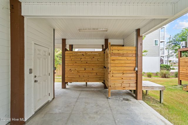 817 S Third Street S, Carolina Beach, NC 28428