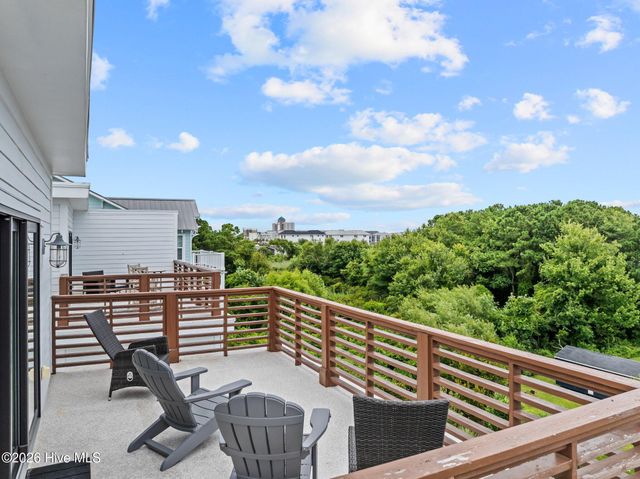 817 S Third Street S, Carolina Beach, NC 28428