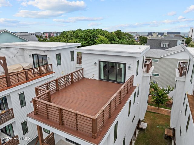 817 S Third Street S, Carolina Beach, NC 28428