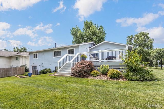 373 Sorrento Drive, Ballwin, MO 63021