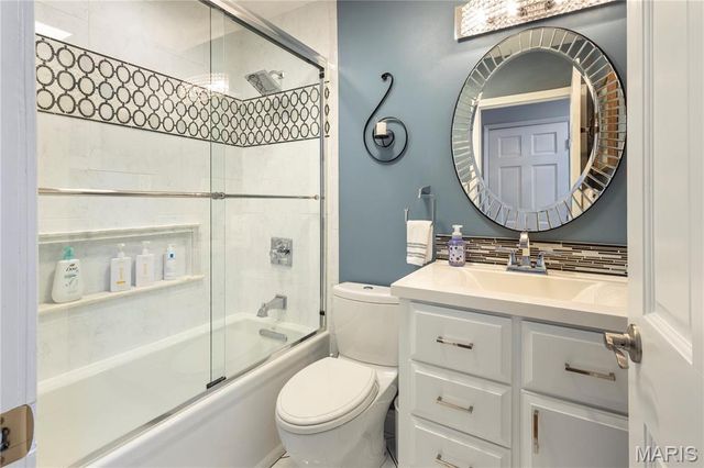 373 Sorrento Drive, Ballwin, MO 63021