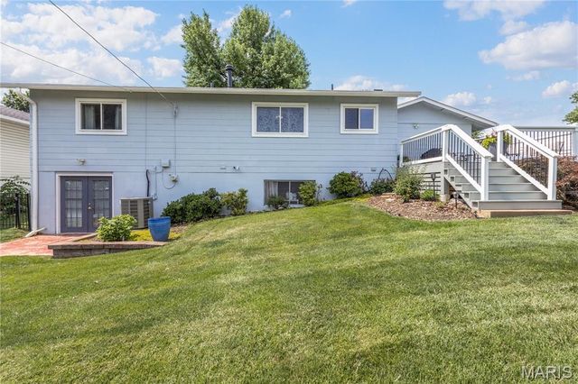 373 Sorrento Drive, Ballwin, MO 63021