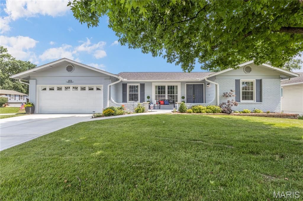 373 Sorrento Drive, Ballwin, MO 63021
