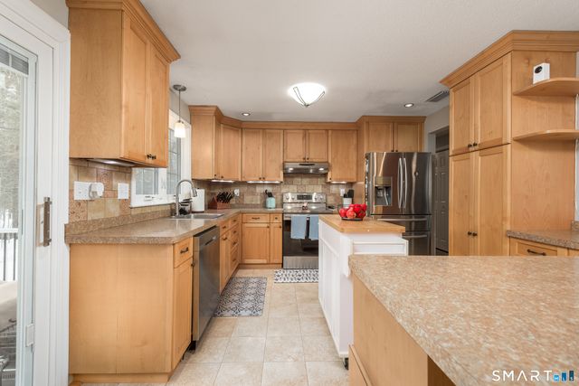 33 Northam Road, Hebron, CT 06231