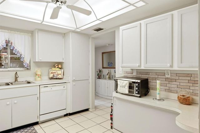 1141 MERLE WAY 14, Sarasota, FL 34232