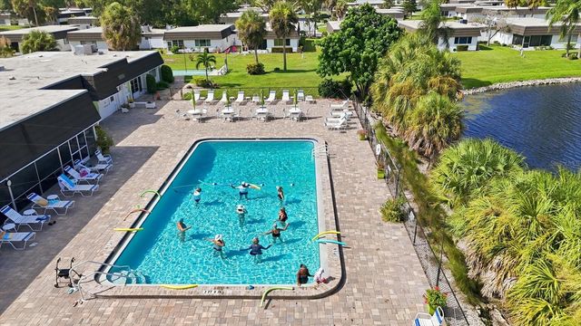 1141 MERLE WAY 14, Sarasota, FL 34232