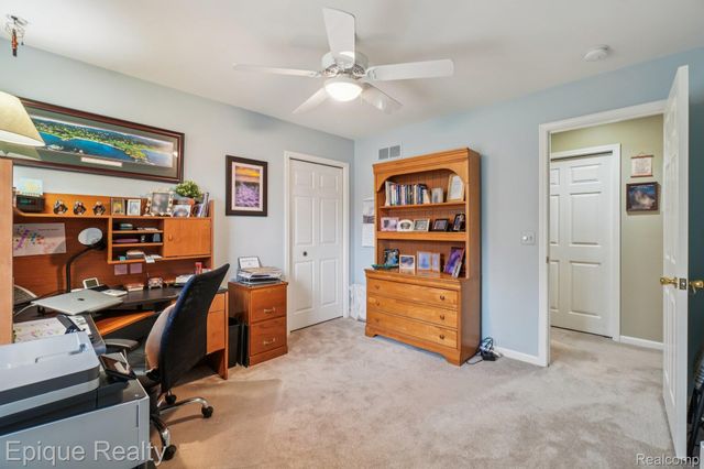 24871 Edgemont Drive, Southfield, MI 48033