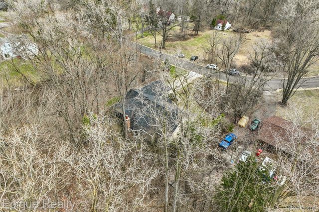 24871 Edgemont Drive, Southfield, MI 48033