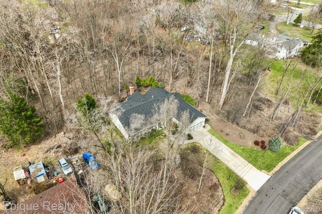 24871 Edgemont Drive, Southfield, MI 48033