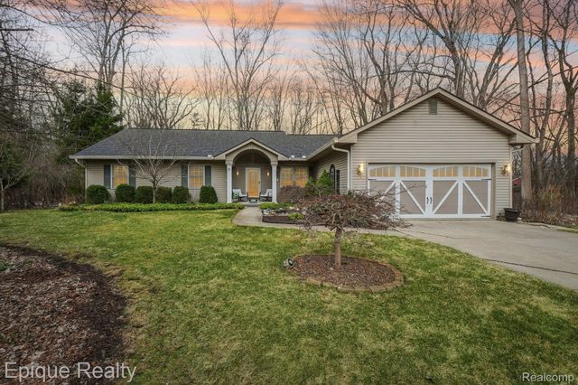 24871 Edgemont Drive, Southfield, MI 48033