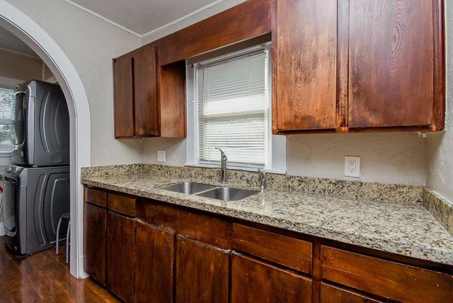 8158 Niles Street, Houston, TX 77017