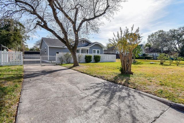 8158 Niles Street, Houston, TX 77017