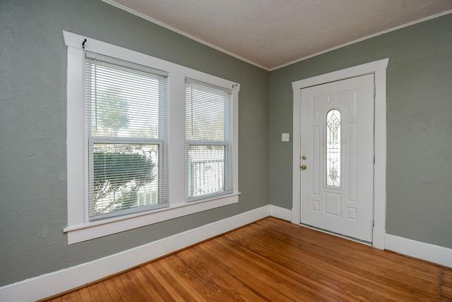 8158 Niles Street, Houston, TX 77017