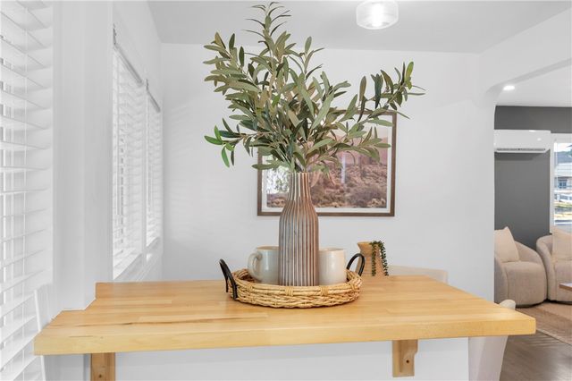 101 E 35th, Long Beach, CA 90807