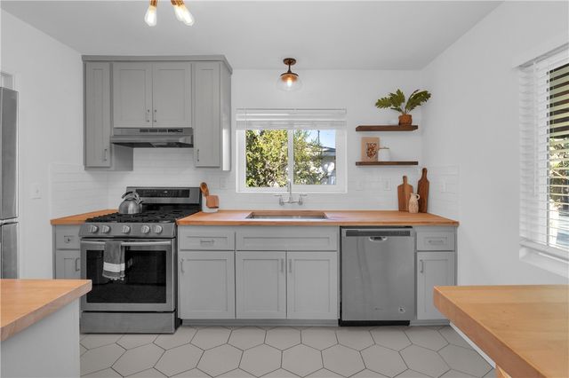 101 E 35th, Long Beach, CA 90807