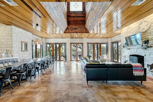 6021 Circle J RD, Marble Falls, TX 78654