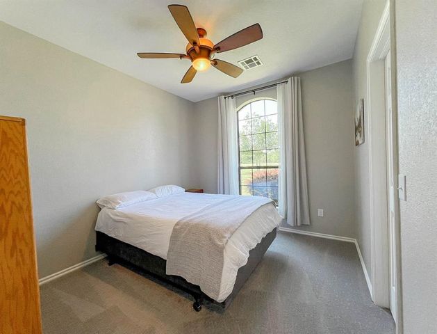 4550 Highland Hills Drive, Norman, OK 73026