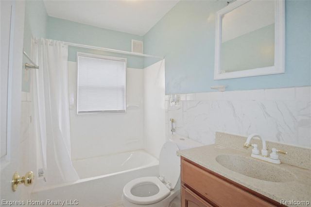 7569 Westminster Avenue, Warren, MI 48091