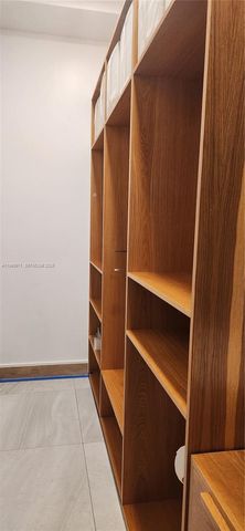 3870 E Hibiscus St, Weston, FL 33332