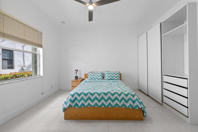 3870 E Hibiscus St, Weston, FL 33332