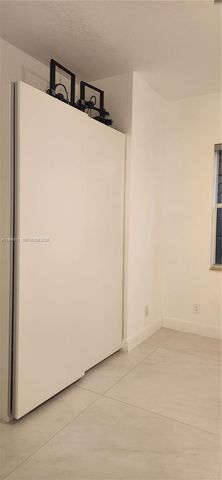 3870 E Hibiscus St, Weston, FL 33332