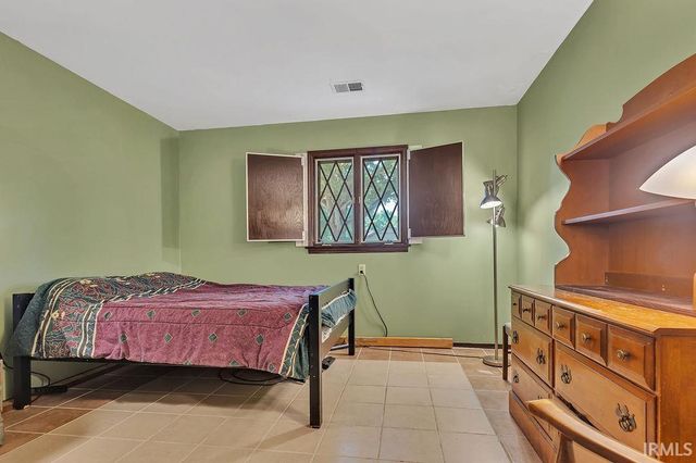 4425 E Cambridge Court, Bloomington, IN 47408
