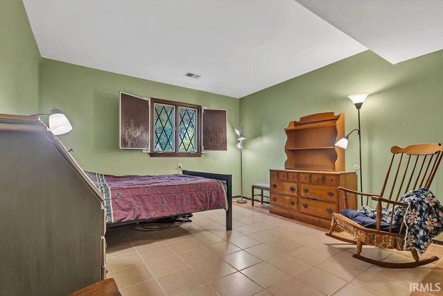 4425 E Cambridge Court, Bloomington, IN 47408