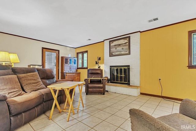 4425 E Cambridge Court, Bloomington, IN 47408