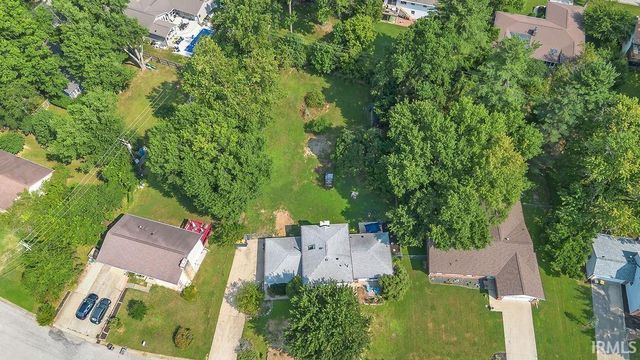 4425 E Cambridge Court, Bloomington, IN 47408