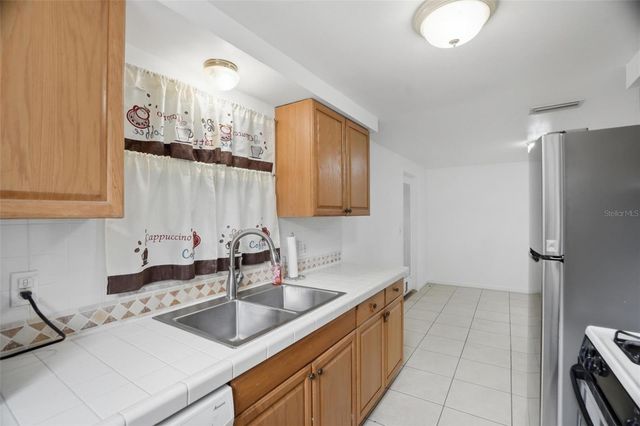 8855 53RD WAY N, Pinellas Park, FL 33782
